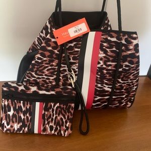 Tote with mini pouch